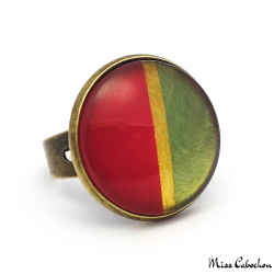 Two-tone ring with golden border