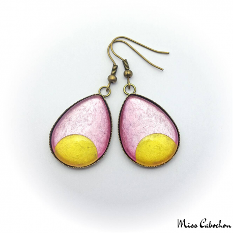 Teardrop earrings - Golden Moon on Pink