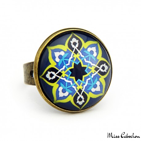 "Blue oriental" ring